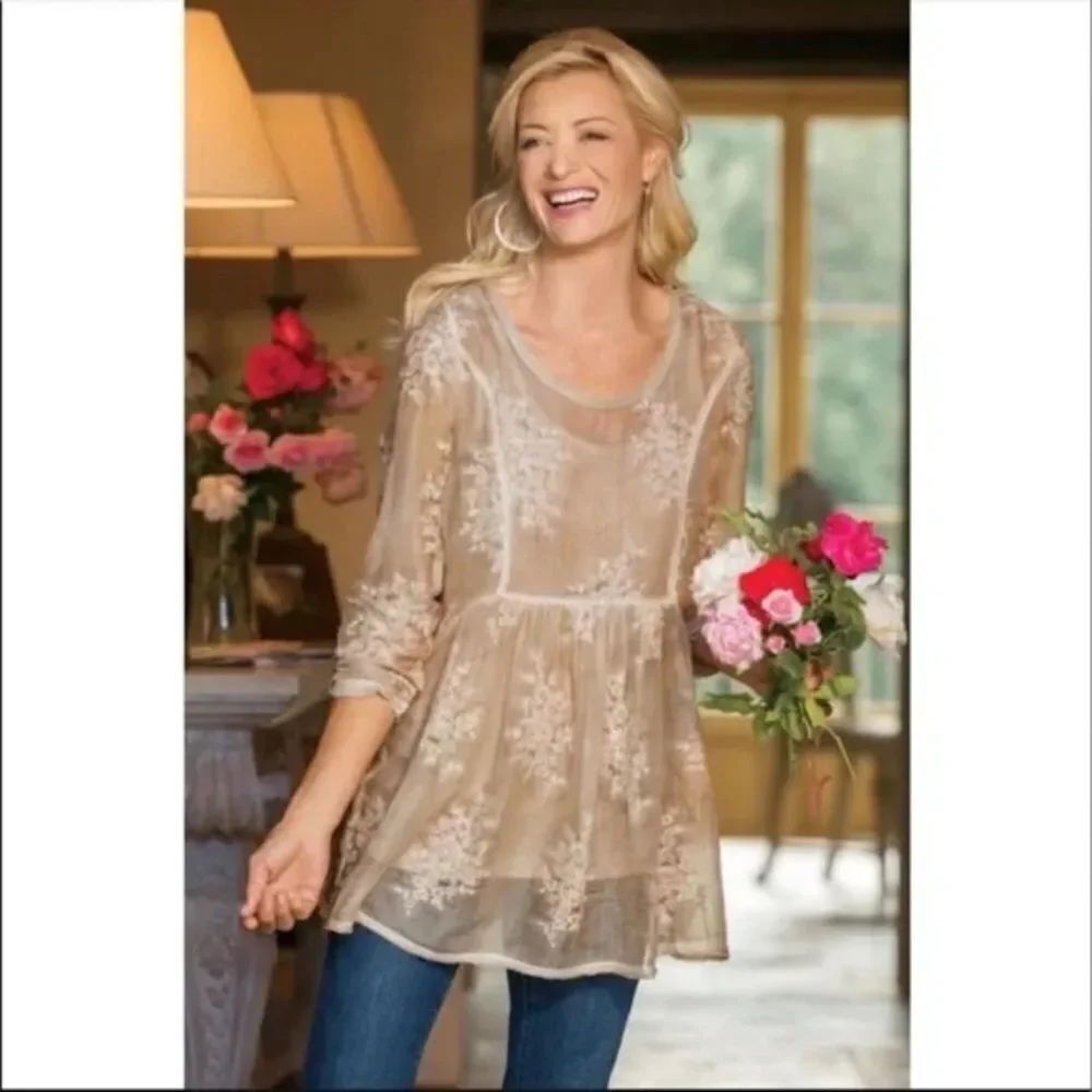 ✨ Soft surroundings top✨